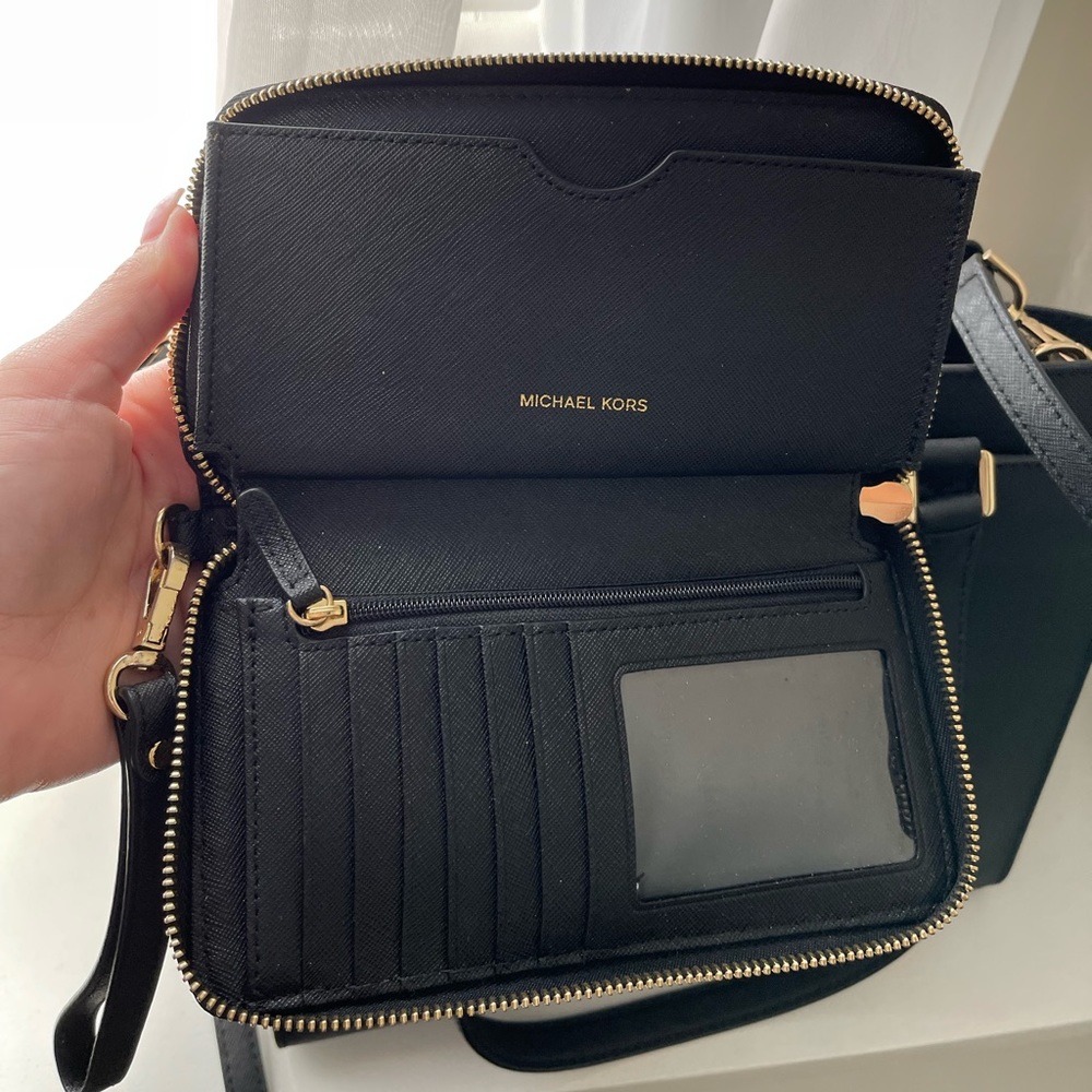 Michael Kors Wallet (Small)